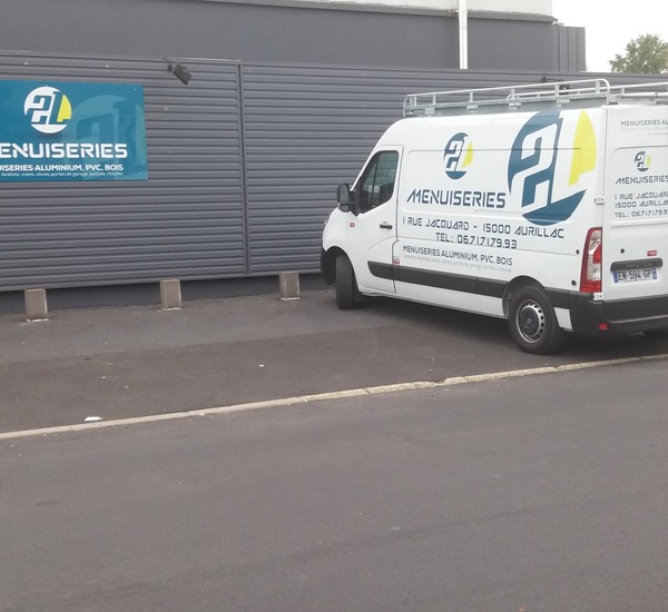 Extérieur du batiment de 2l menuiseries